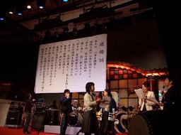 舞台準備も着々と